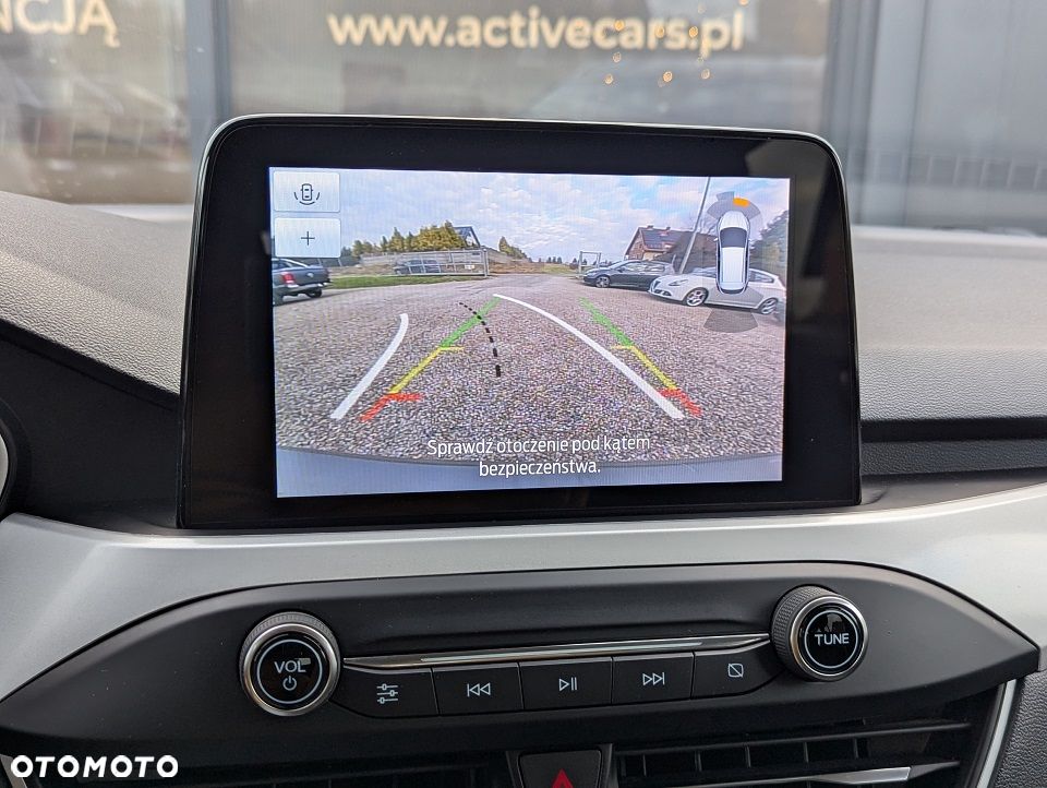 Ford Focus 1.5 EcoBlue Start-Stopp-System TITANIUM - 19