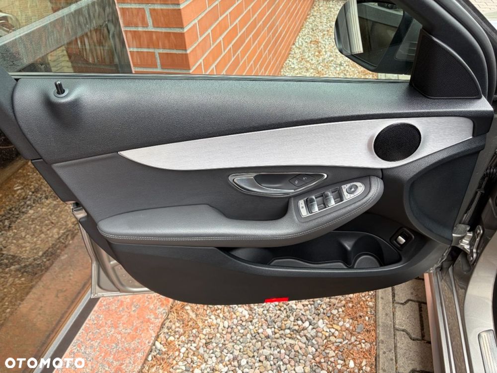 Mercedes-Benz Klasa C 220 d 9G-TRONIC Exclusive - 28