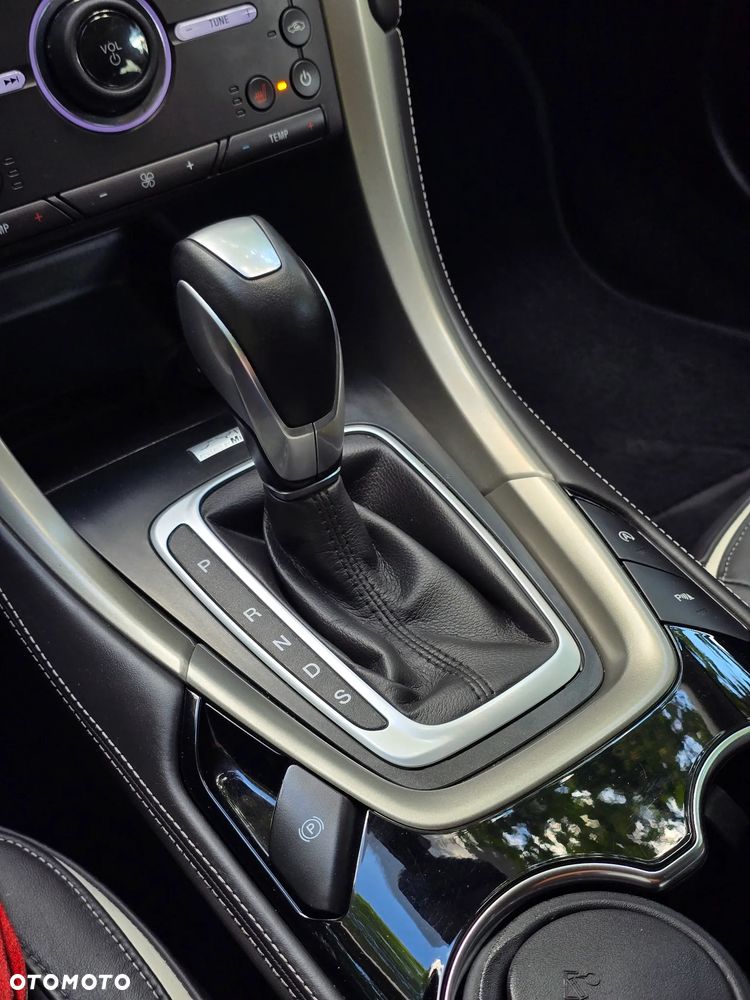 Ford Mondeo 2.0 TDCi PowerShift-Aut Allrad Vignale - 32