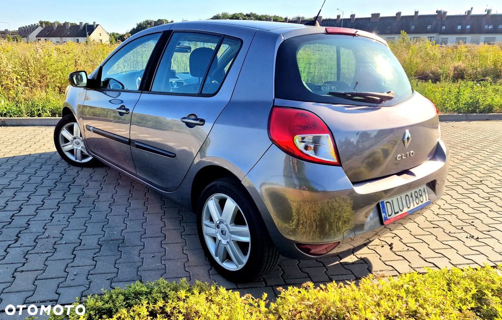 Renault Clio 1.5 dCi Fairway - 12
