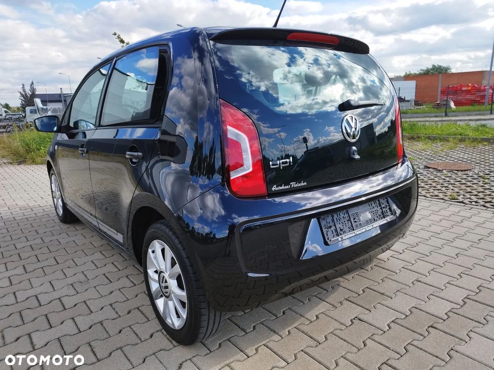 Volkswagen up! club - 10