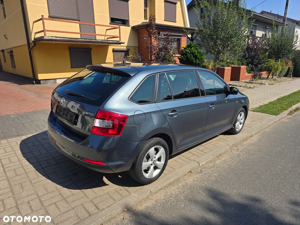 Skoda RAPID 1.2 TSI Ambition - 4