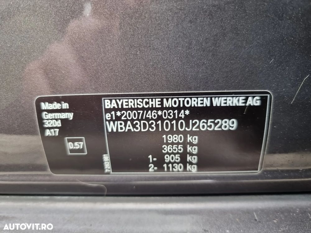 BMW Seria 3 320d Aut. Modern Line - 36