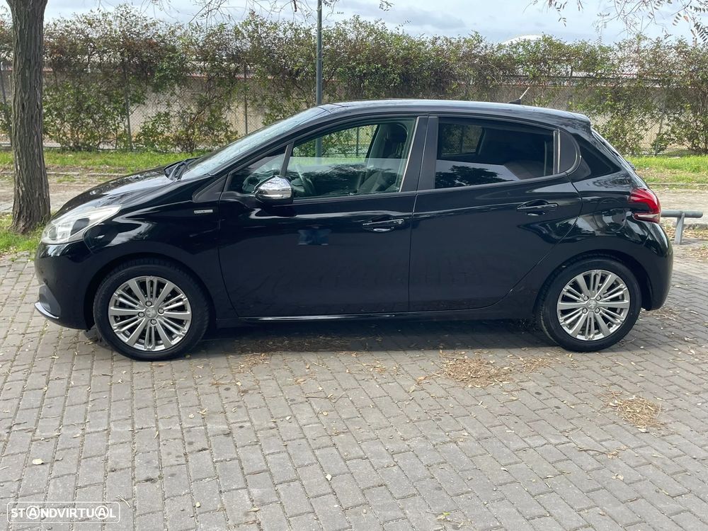 Peugeot 208 1.2 PureTech Style - 2