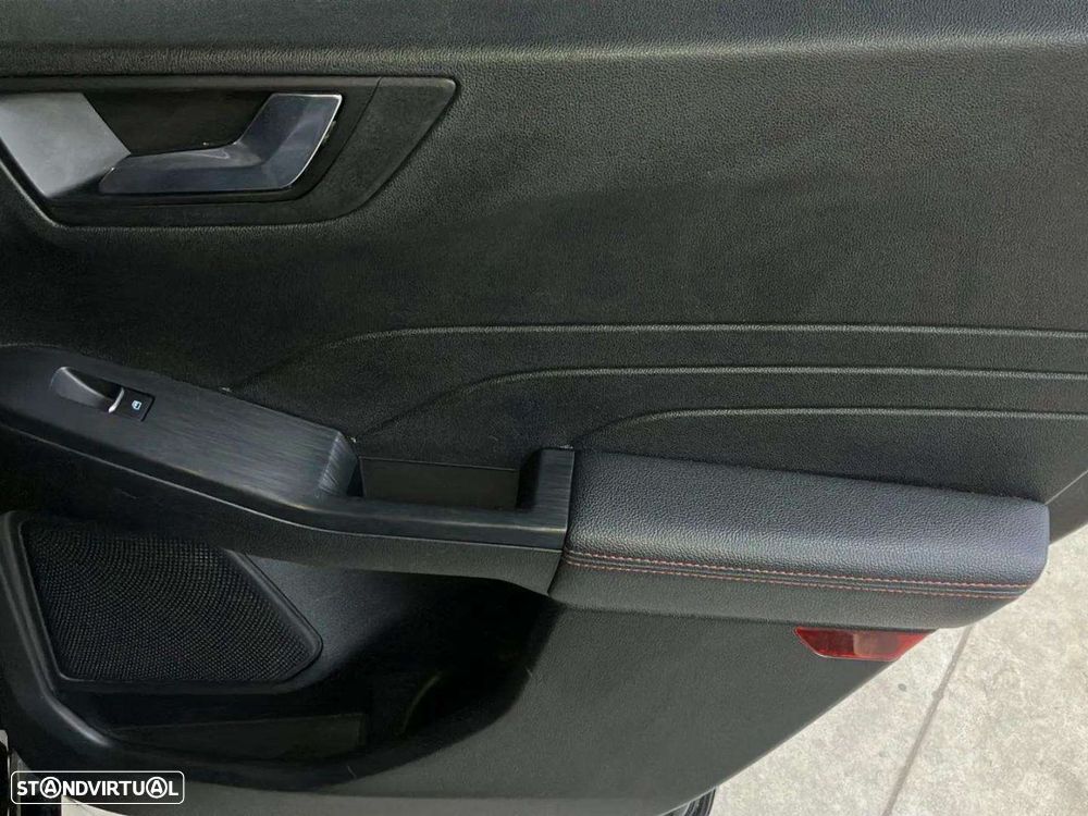 Ford Kuga 1.5 TDCi EcoBlue ST-Line - 22