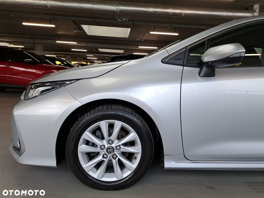 Toyota Corolla 1.8 Hybrid Comfort - 37