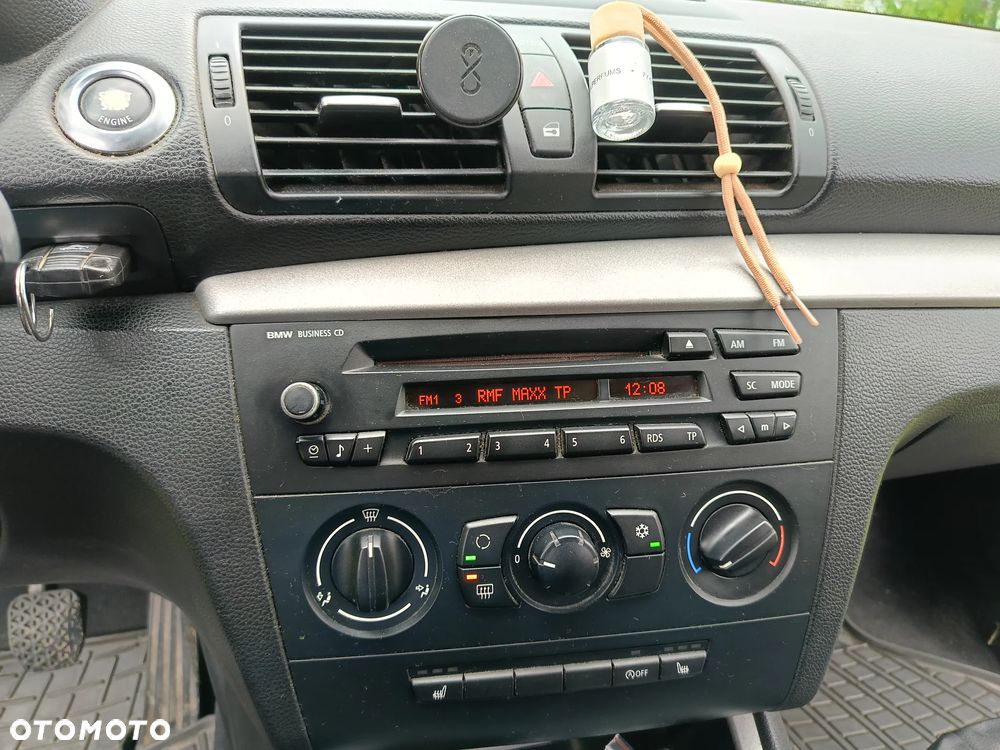 BMW Seria 1 118d - 12