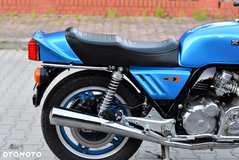 Honda CBX - 10