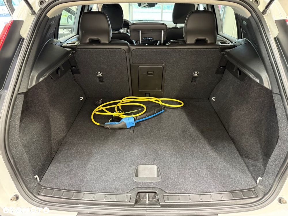 Volvo XC 40 T5 Plug-In Hybrid Momentum - 15