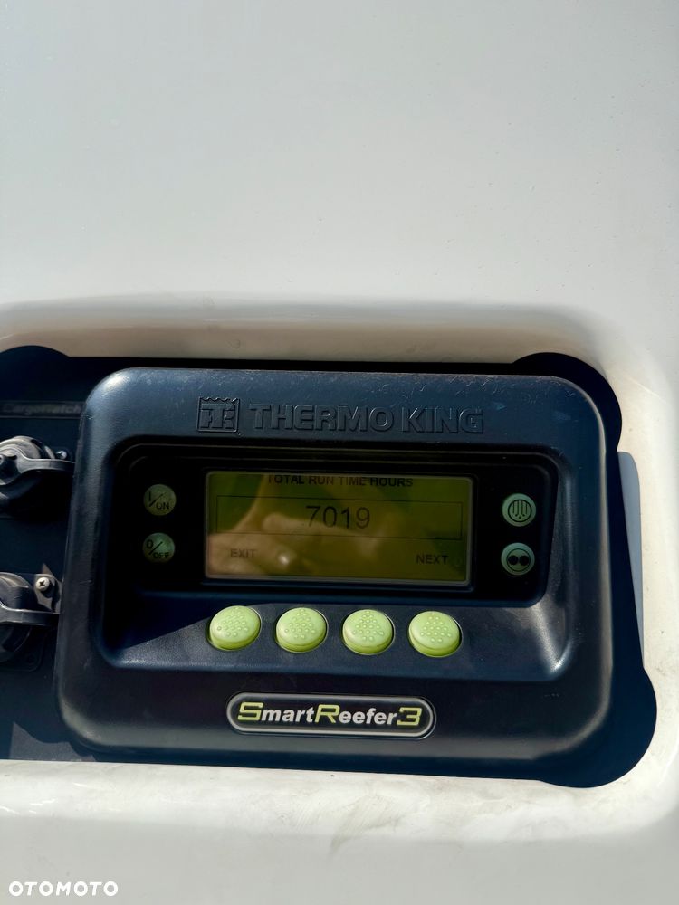 Schmitz Cargobull SCHMITZ / CHLODNIA / THERMO KING SLX 300 / DOPELSTOCHK/KOSZ NA PALETY/ 5 sm ROK PRODUKCJI: 2011 - 11