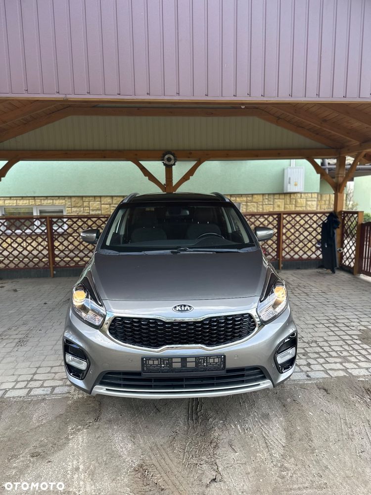 Kia Carens 1.7 CRDi M 7os EU6 - 6