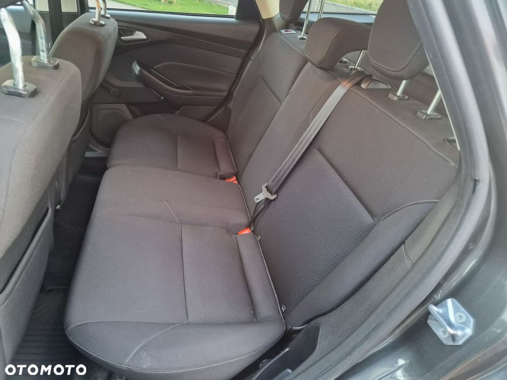 Ford Focus - 8