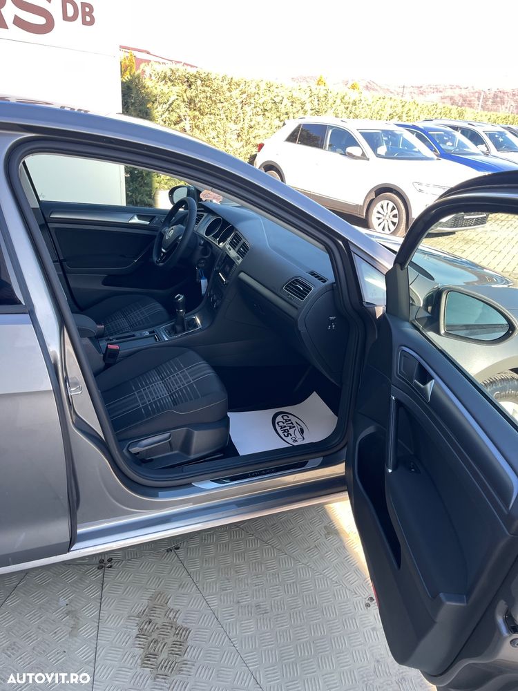 Volkswagen Golf 1.2 TSI BMT Comfortline - 21