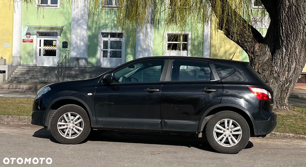 Nissan Qashqai - 2