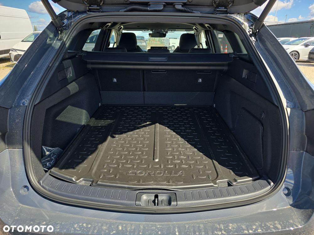 Toyota Corolla 2.0 Hybrid GR Sport - 11