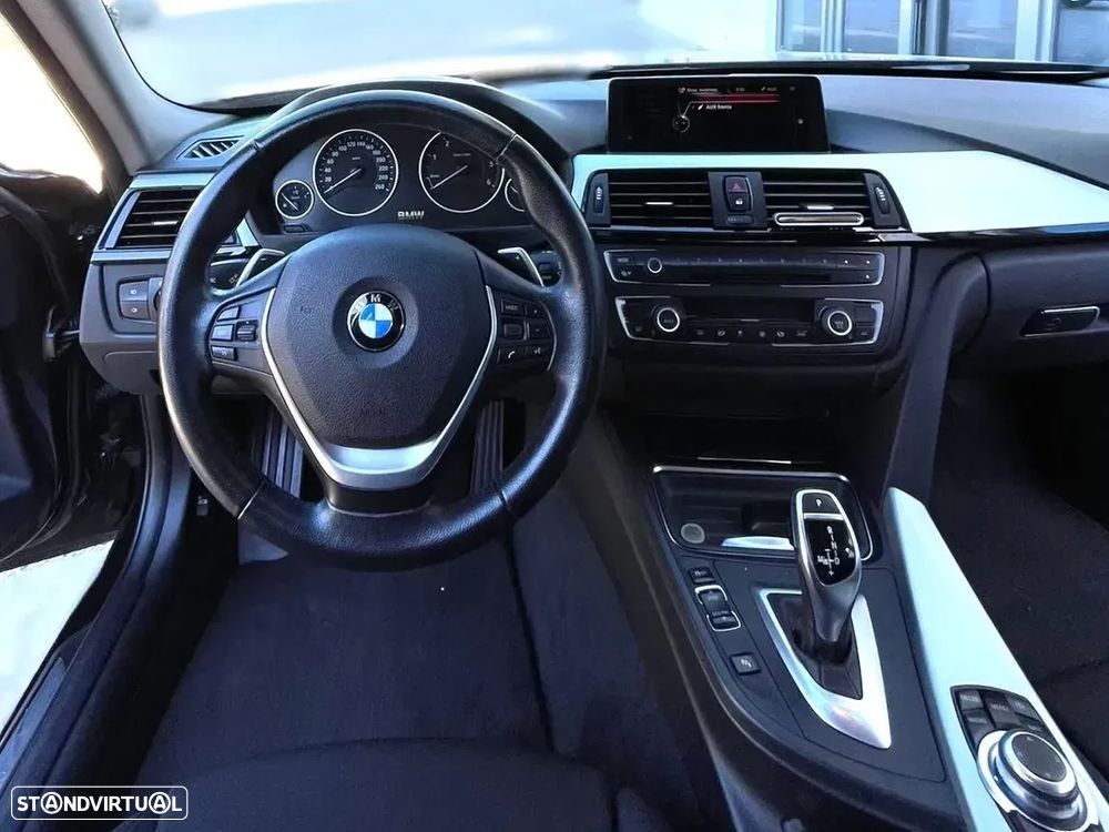 BMW 320 d Auto Line Sport - 15