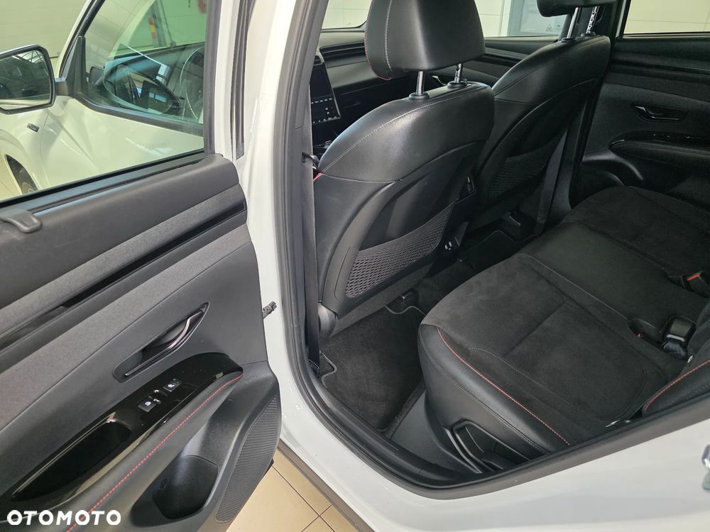 Hyundai Tucson 1.6 CRDi 48V-Hybrid 2WD DCT N Line - 16