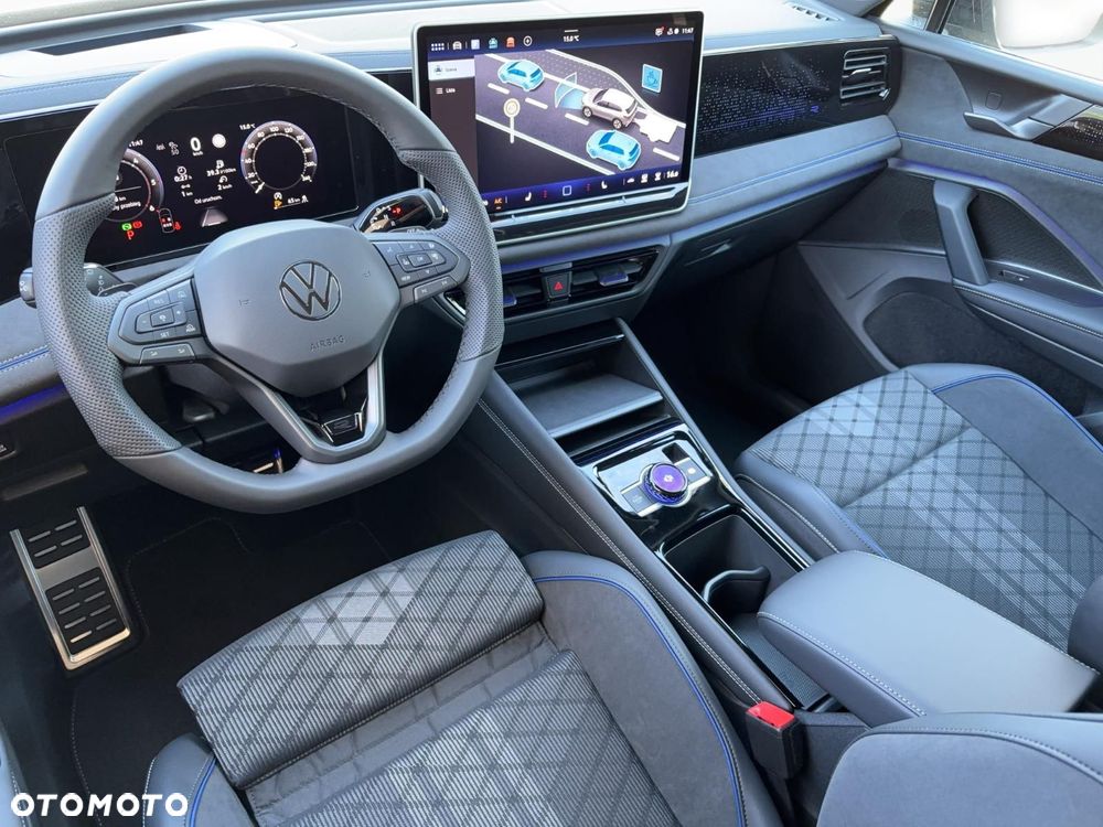 Volkswagen Tiguan - 11