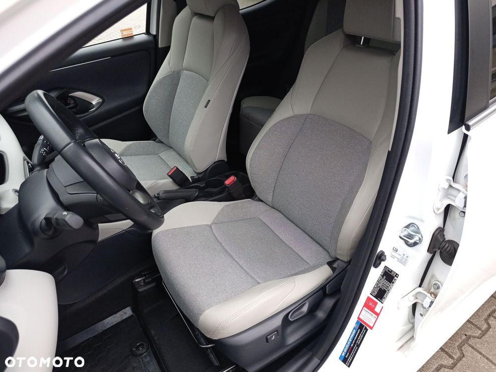 Toyota Yaris 1.5 Executive - 24