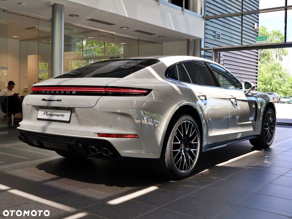 Porsche Panamera - 7