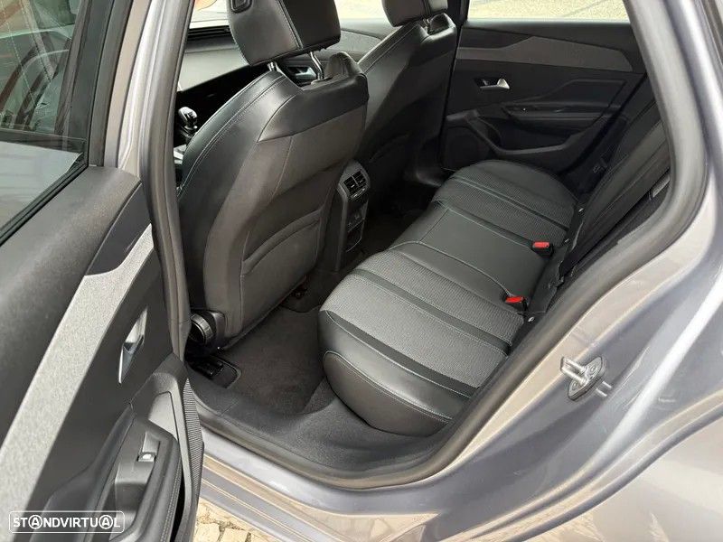 Peugeot 308 SW 1.2 PureTech Allure Pack - 19