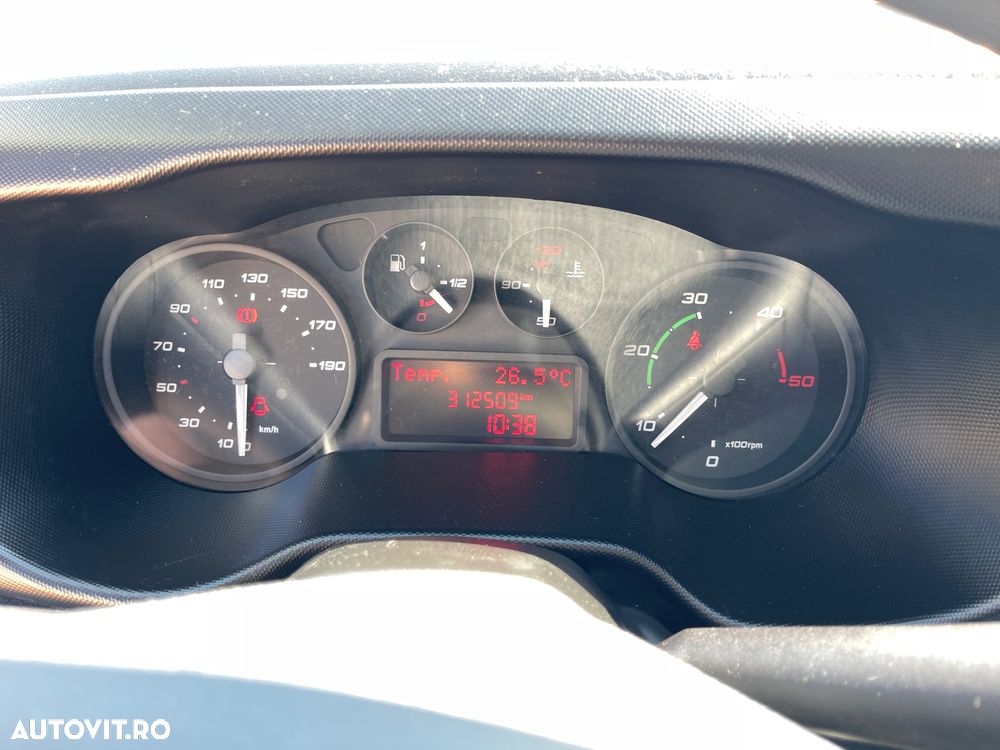 Iveco Daily 35S17 3.0D KOFFER LIFT - 34