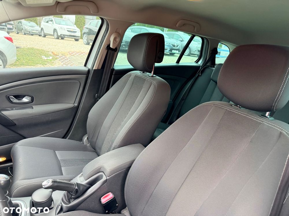 Renault Megane TCe 130 Dynamique - 11