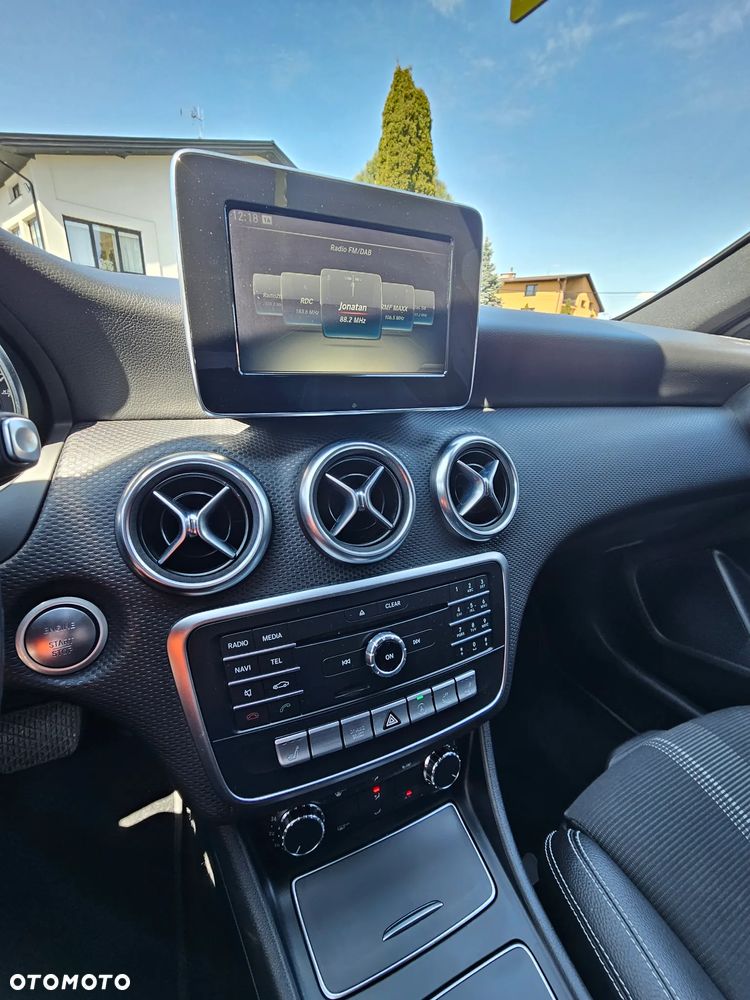 Mercedes-Benz Klasa A 180 7G-DCT Peak Edition - 21