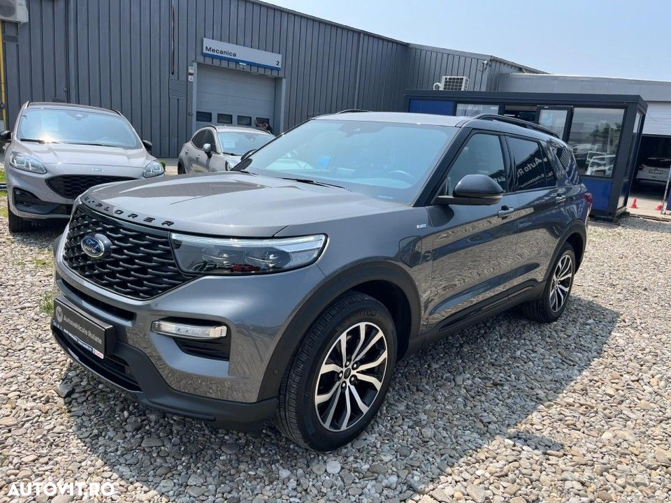Ford Explorer - 3
