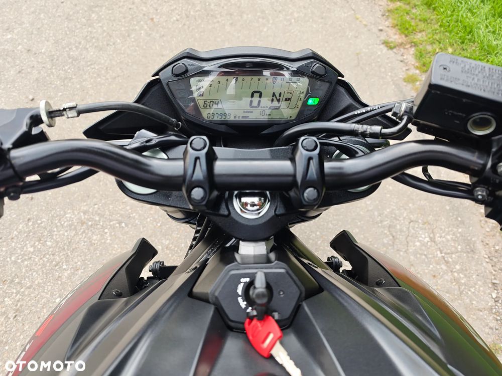 Suzuki GSX - 7