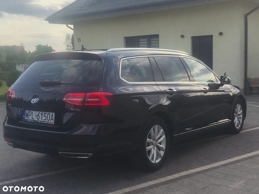 Volkswagen Passat 2.0 TDI (BlueMotion Technology) Highline - 9