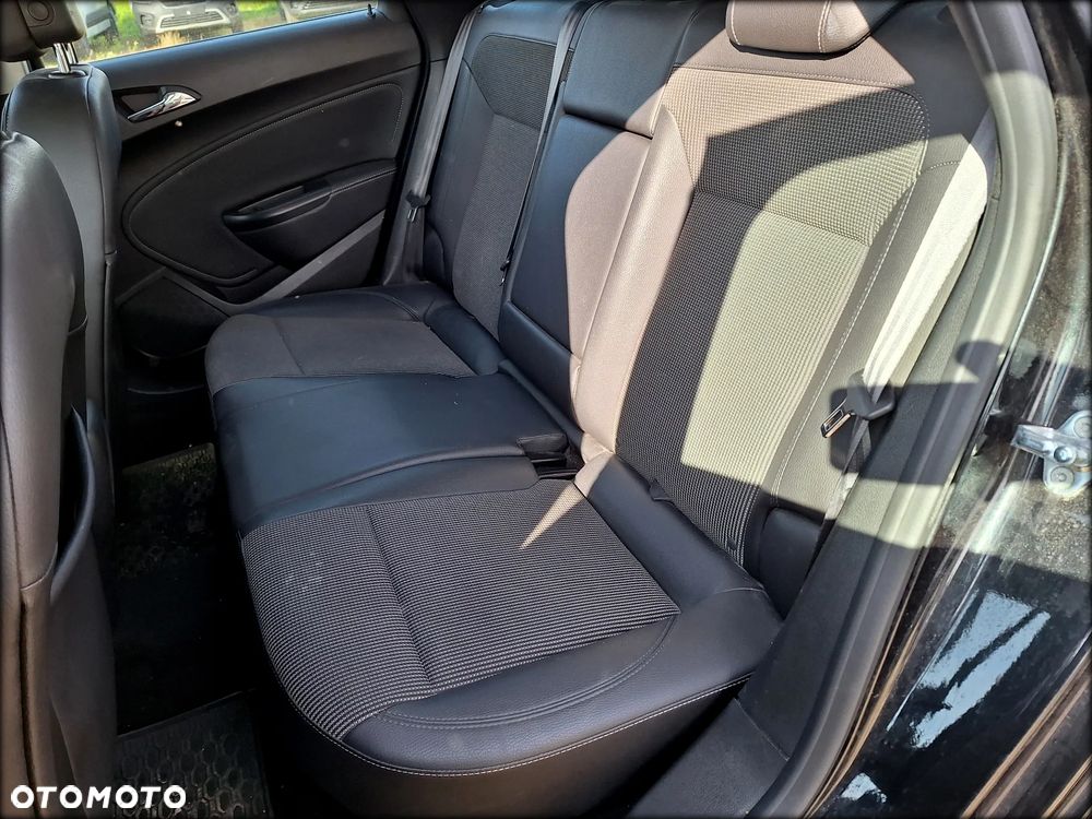 Opel Astra 1.4 T Cosmo - 9