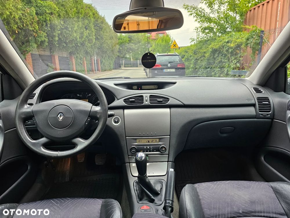 Renault Laguna Grandtour 1.8 Privilege - 11