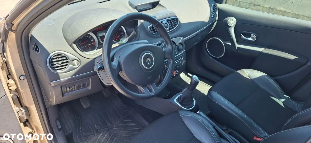 Renault Clio 1.6 16V Expression - 16