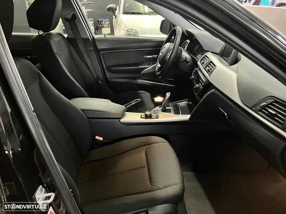 BMW 330 e iPerformance - 19