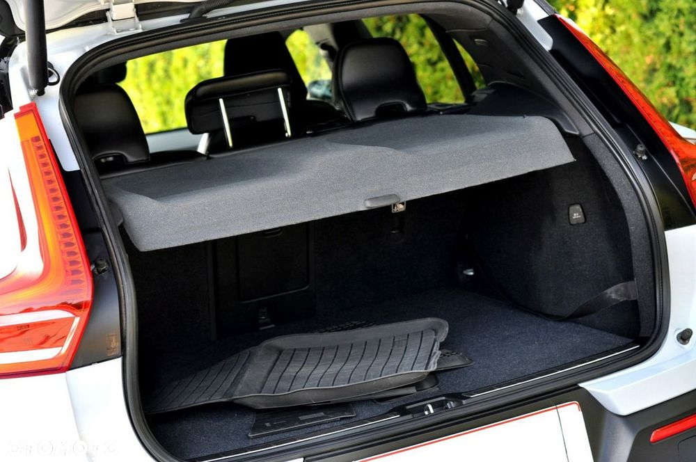 Volvo XC 40 D3 SCR R-Design - 17
