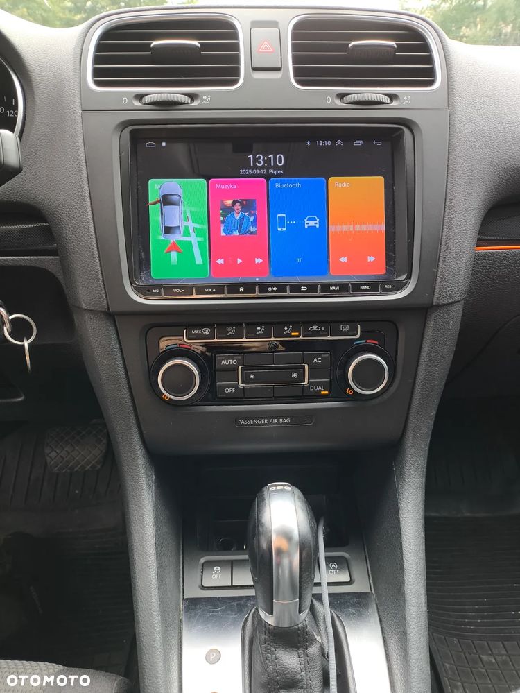 Volkswagen Golf - 8