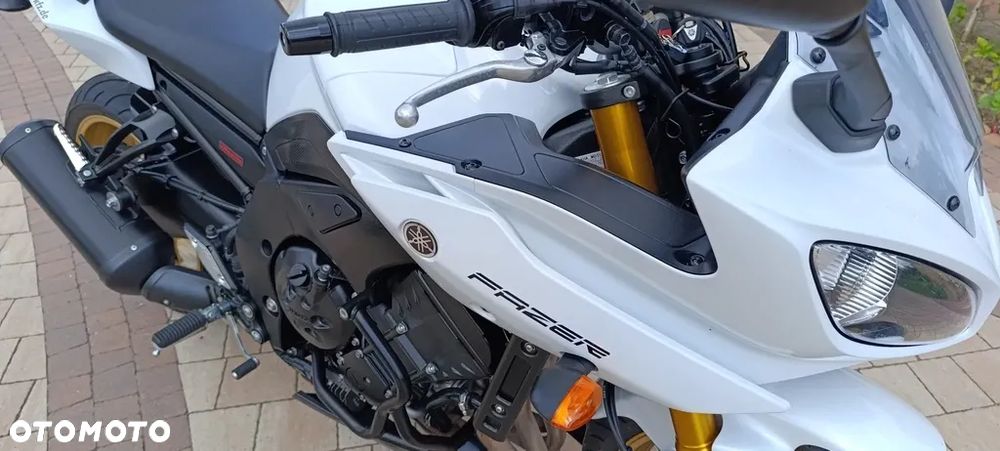 Yamaha FZ8 - 19