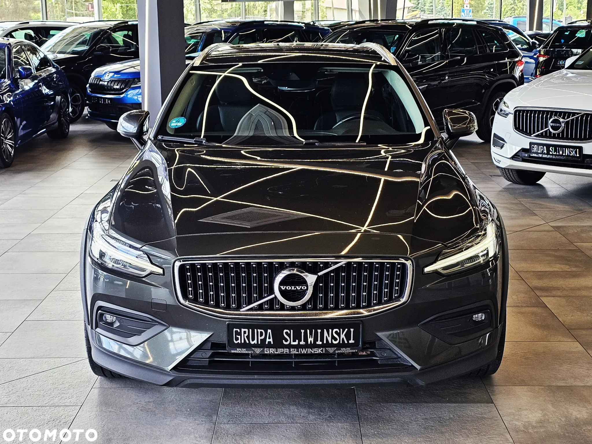 Volvo V60 Cross Country B4 D AWD Geartronic - 14