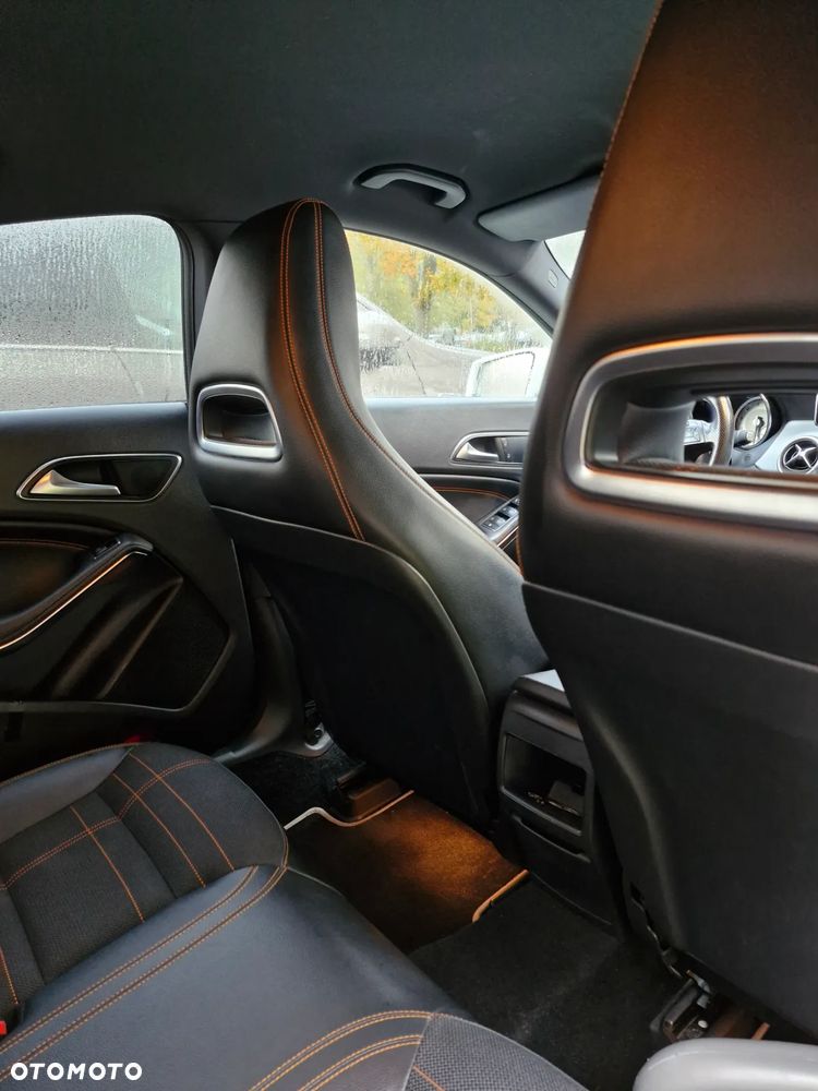 Mercedes-Benz CLA - 10