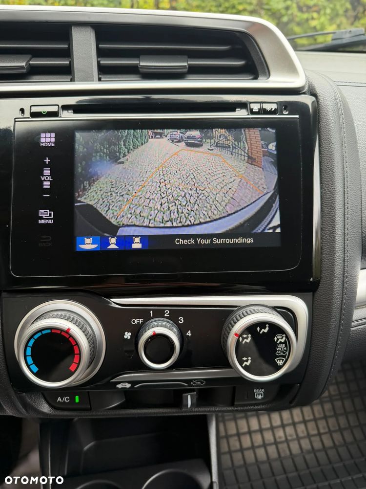 Honda Fit 2016 photo 4