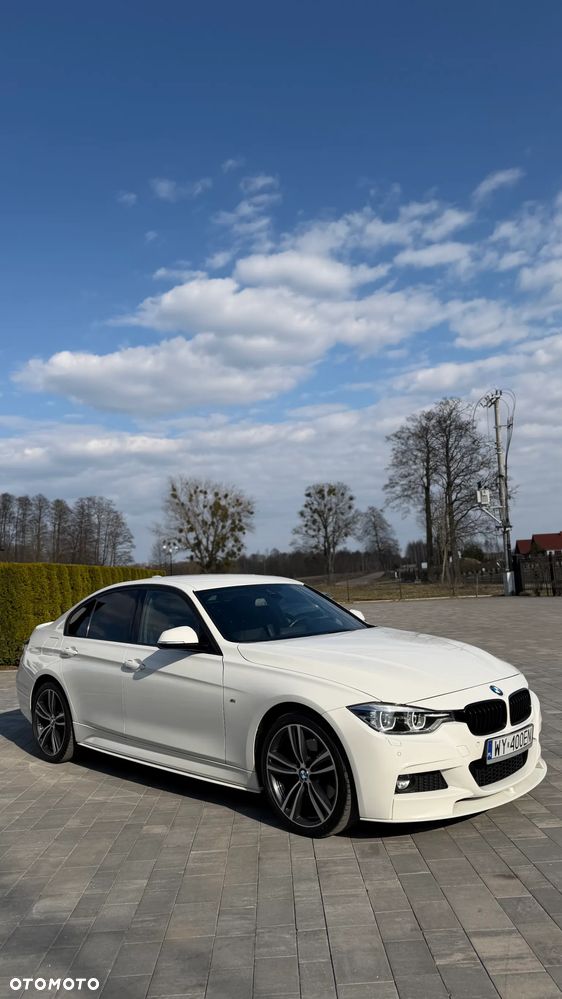 BMW Seria 3 330i xDrive M Sport Shadow sport - 6