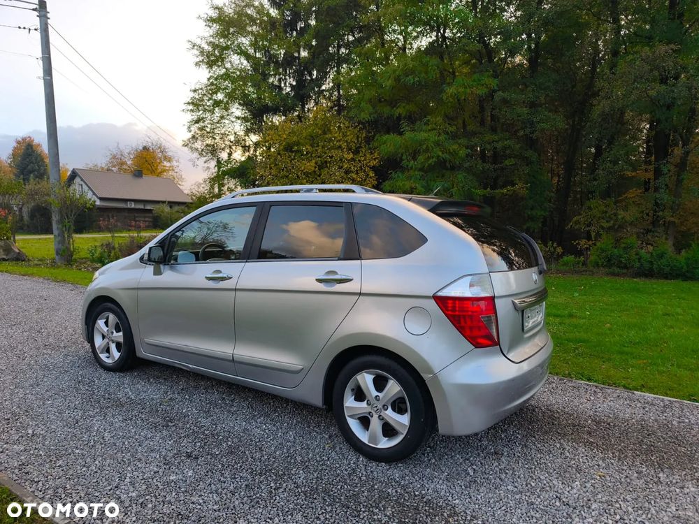 Honda FR-V - 16