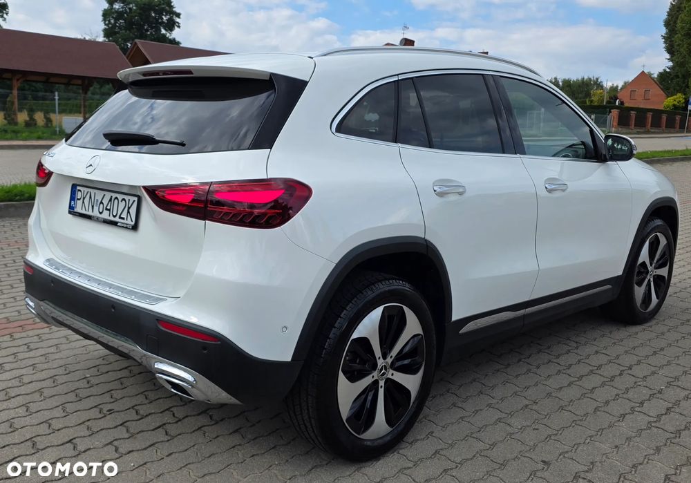 Mercedes-Benz GLA 250 4Matic 8G-DCT Special Edition - 6