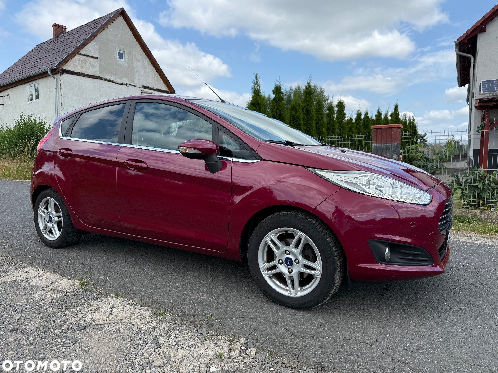 Ford Fiesta 1.0 EcoBoost S&S TITANIUM - 2