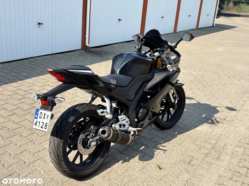 Yamaha YZF - 8