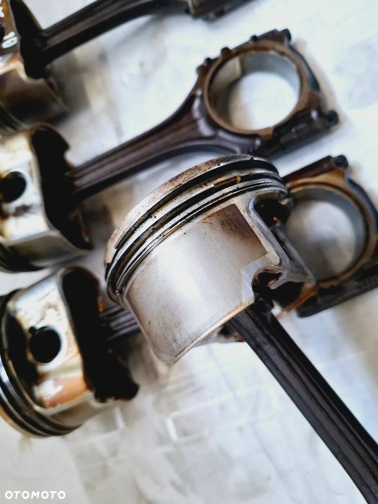 Tłok Korbowód Silnika 2.0 FSI 82L82 82,465 06BA Audi VW Seat Skoda - 7