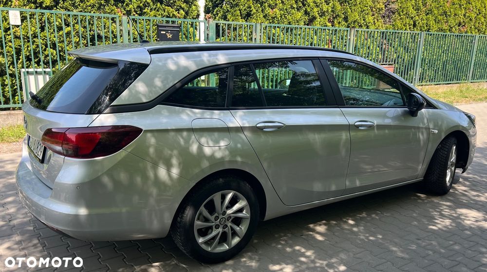 Opel Astra 1.2 T Edition S&S - 4
