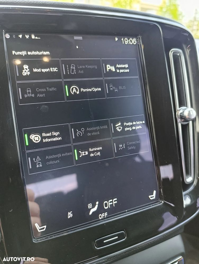 Volvo XC 40 D3 Momentum - 12