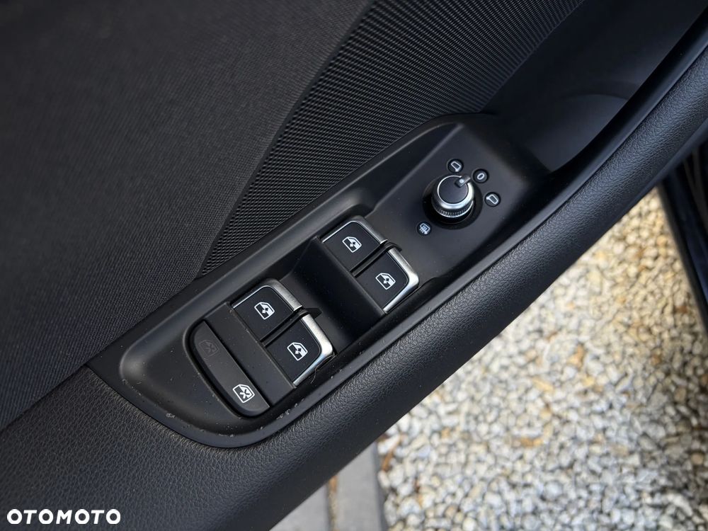 Audi A3 Sportback 2.0 TDI Ambiente - 30